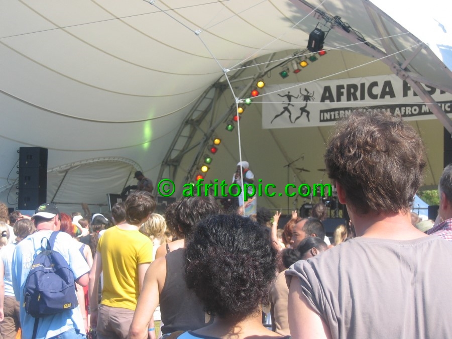 ../Images/AfricaFestival-28-29May05 193.jpg